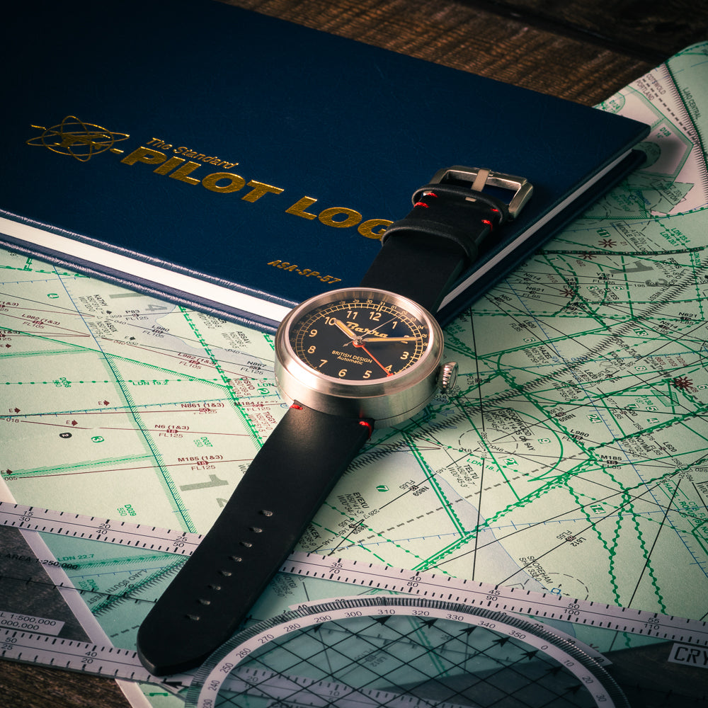 MM677 Black Pointer Date Wristwatch